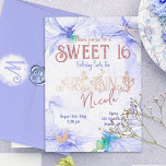 Blau, Rose Gold Sweet 16 Wild Blume Letters Folieneinladung<br><div class="desc">Das süße 16-Party lädt mit blauen Einladungen zu einem Besuch ein. Rose Gold Blumenschrift für Ihren Namen kann leicht modifiziert werden. Wilde Blume können zusammen mit Ihrem Text skaliert und neu positioniert werden. Botanisch blau, staubig pink und Rose goldene Farbpalette ist vielseitig für Fledermausmitzvahs und Quinceaneras. Ein Libelle und ein...</div>