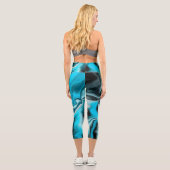 Blau, Schwarz und Weiß-Marmor-Fluid Art Capri Leggings (Rückseite)