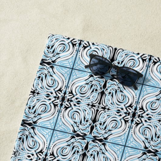 Blau Schwarz-weiß Curly Abstrakt Repeat Pattern Strandtuch (Beispiel)
