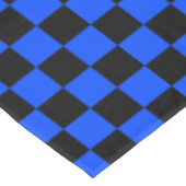 Blau-schwarzes Schachbrettmuster Tischdecke (Schrägansicht)