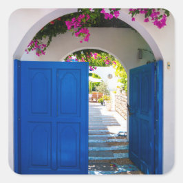 Blau-Tür im griechischen und türkischen Stil Quadratischer Aufkleber
