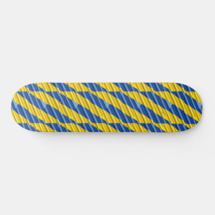 Blau und Gelb in der Ukraine Inspiriert Frieden An Skateboard