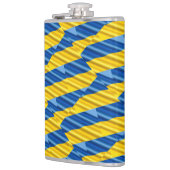 Blau und Gelb Ukraine Inspiriert Frieden gegen den Flachmann (Links)