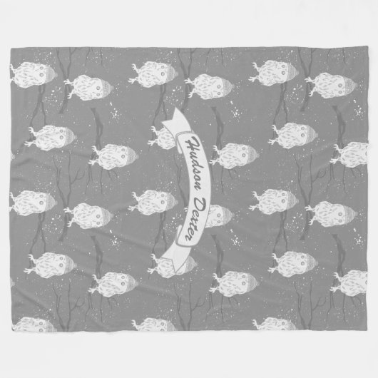 Blau und Graues Owl auf einem Zweigmuster Fleecedecke (Vorderseite (Horizontal))