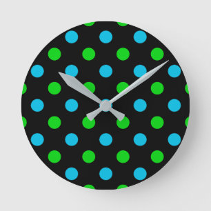 Blau und Grün auf schwarzem Punkte-Muster Runde Wanduhr