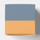 blau und orange gestreift geschenkschachtel (Oben)