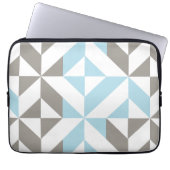 Blau und Silber Geometric ZigZag Laptopschutzhülle (Vorderseite)