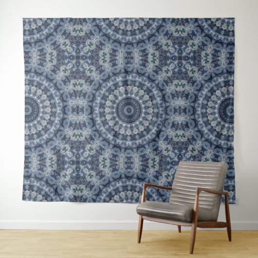 Blau- und Silbermandala-Muster Wandteppich (Beispiel (Horizontal))