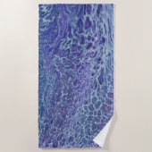 Blau und Violett Akryllische Abstrakte Fluid Art Strandtuch (Vorderseite)