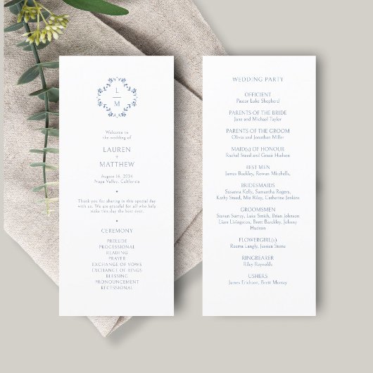 Blau und Weiß | Floral Monogram Wedding Program Menükarte