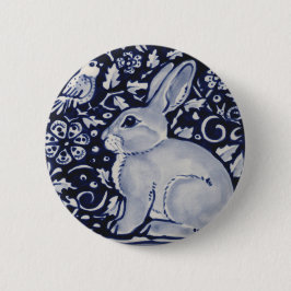 Blau und Weiß Kaninchen mit Vogelfliesen-Design Button