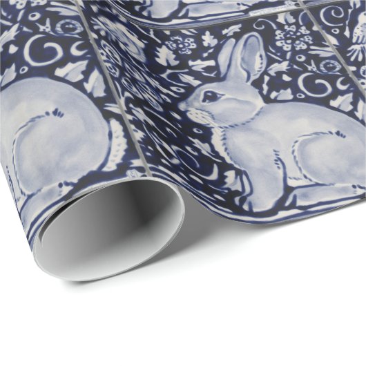 Blau und Weiß Kaninchen mit Vogelfliesen-Design Geschenkpapier (Rolleneckpunkt)