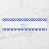 Blau und Weiß Zickzack & Polka Dot Baby Wasserflaschenetikett (Einzelnes Label)