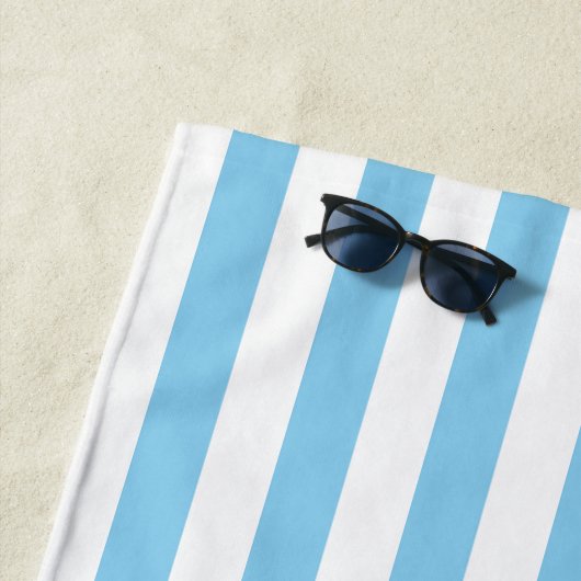Blau- und weiße große vertikale Streifen Strandtuch (Beispiel)