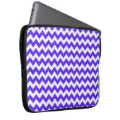 Blau Violetter Chevron Laptopschutzhülle (Vorne Rechts)