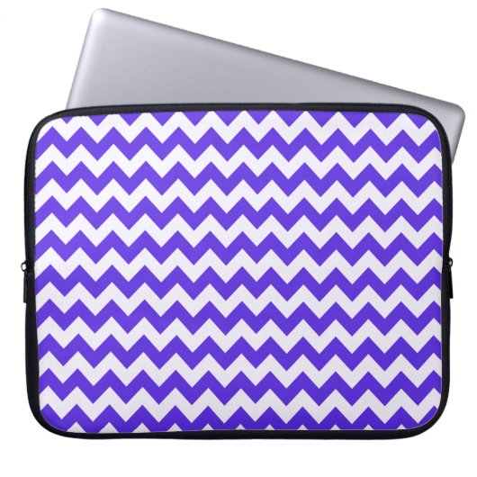 Blau Violetter Chevron Laptopschutzhülle (Vorderseite)