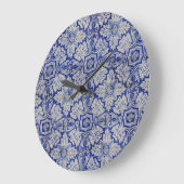 Blau-Weiß-mediterranes Vintages Blumenmuster Große Wanduhr (Winkel)