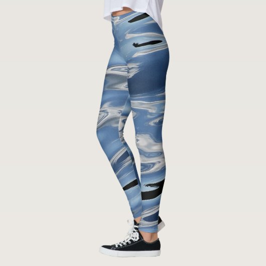 Blau-Weiß-Muster Leggings (Links)