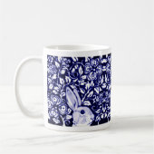 Blau & Weiß Rabbit Bunny Chinoiserie Blumenstrauß Kaffeetasse (Links)