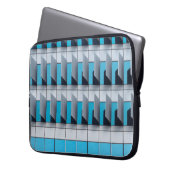 Blau-Weiß-Schachfiguren Laptopschutzhülle (Vorderseite Links)