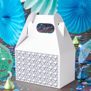 Blau-weiß verpacktes Papier mit grafischer Darstel Geschenkschachtel