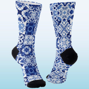 Blau-weiße Fliesenmuster Aquarell Socken