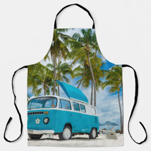 Blau-weißer Lieferwagen am Strand Schürze