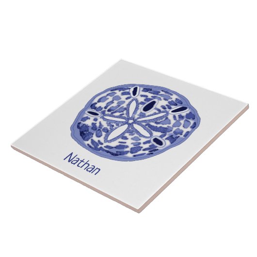 Blau-weißer Sand-Dollar mit Namen Keramik Fliesen (Seite)