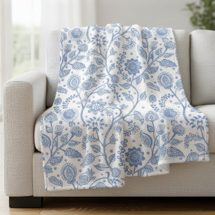 Blau-weißes Blumenmuster Botanisch Boho Chic Fleecedecke