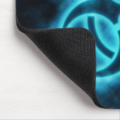 Blau-Weißes Glühen-Biogefährdung-Symbol Mousepad (Ecke)