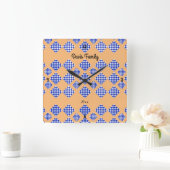 Blau-Weißes, kariertes, helles Beige Quadratische Wanduhr (Zuhause)