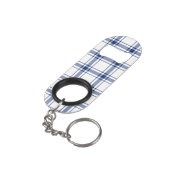 Blau-weißes nautisches Karo Mini Flaschenöffner (Rückseite Schrägansicht)