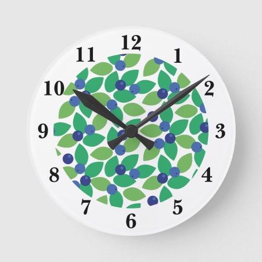 Blaubeer-modernes-elegantes Muster Grün Lila Runde Wanduhr (Vorderseite)