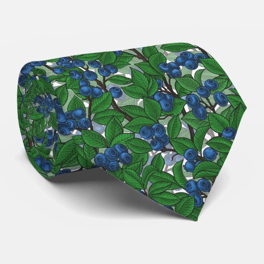 Blaubeere auf weiß krawatte (Gerollt)