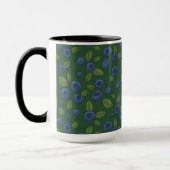 Blaubeeren auf dunkelgrün tasse (Links)