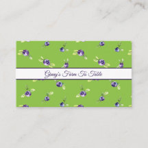 Blaubeeren auf grünem Bauernhof