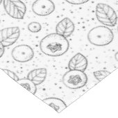 Blaubeeren auf schwarz und weiß tischdecke (Schrägansicht)