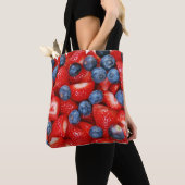 Blaubeeren und Erdbeeren Tasche (Von Nahem)