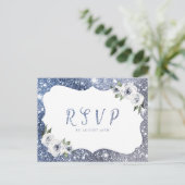 Blaublauer Glitzer Blütenhochzeit RSVP Einladungspostkarte (Stehend Vorderseite)