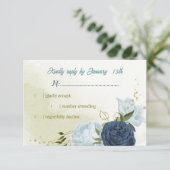 blaubläuliche Marineblumen, grüne Blätter RSVP Karte (Stehend Vorderseite)