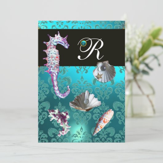 BLAUE AQUAMARINE DAMASK BEACH WEDING MONOGRAM EINLADUNG (Stehend Vorderseite)