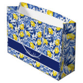 Blaue Aquarell-Limonen-Muster-Monogramm-Name Große Geschenktüte (Rückseite Schrägansicht)