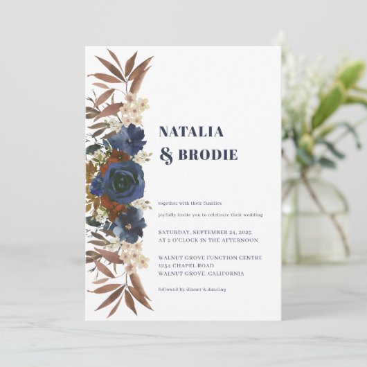 Blaue Aquarellfarben-Rose Hochzeitsfeiern Einladung (Stehend Vorderseite)