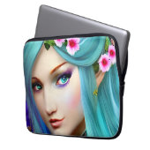 Blaue ätherische Frau mit Blume Laptopschutzhülle (Vorderseite Links)