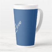 Blaue attraktive kalligraphische Liebe Hochzeit Milchtasse (Rechte Ecke)