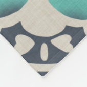 Blaue Batik-Fliese II Fleecedecke (Ecke)