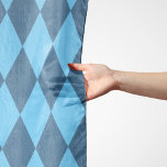 Blaue Bavaria Rhombus-Flaggenmuster Schal<br><div class="desc">Elegantes,  stilvolles und raffiniertes bayerisches Fahnenmuster in blauen Farben. Modernes und trendiges Geschenk,  perfekt für den Diamant-Lozenge-Musterliebhaber in Ihrem Leben.</div>