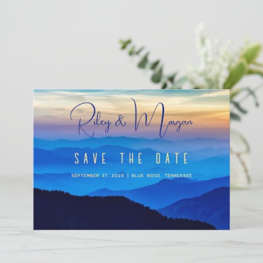 Blaue Berge heiraten die Datumskarten ab Save The Date (Stehend Vorderseite)