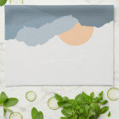 Blaue Berge reflektiert im See Geschirrtuch (Gefaltet)