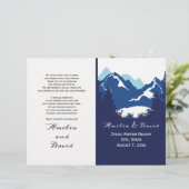 Blaue Berge und Koniferen gefaltet Hochzeitsprogra (Stehend Vorderseite)